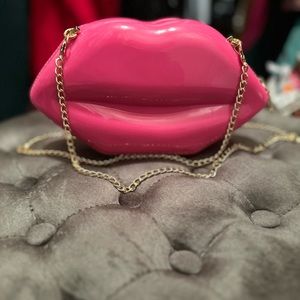 Pink Lips Crossbody Bag w Gold Chain.